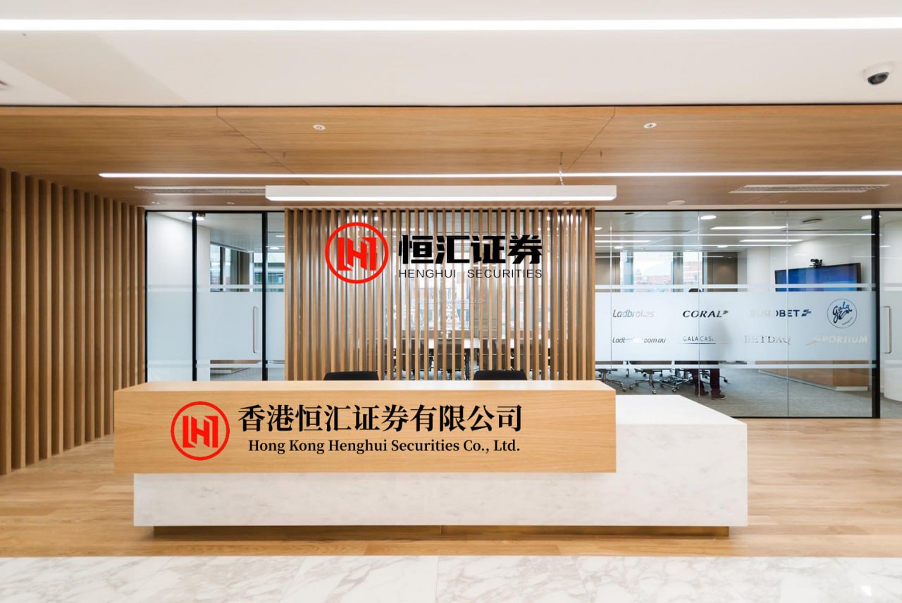 申宝配资 王俊杰是否会重蹈足球归化球员的覆辙, 中国男篮在对乌拉圭的热身赛中以72...